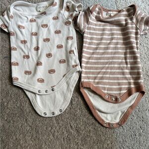 Rabbit + Bear Bear and Stripe baby Bodysuit Set- 0-3 months
